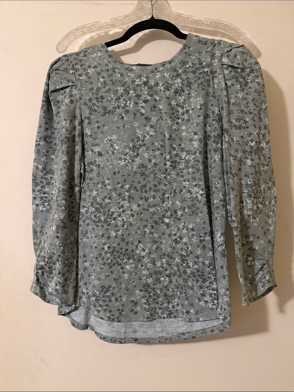 Democracy Sage Green Floral Puff-Sleeve Long Sleeve Top